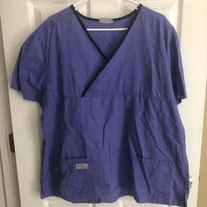 Urbane scrub top - lavender/black